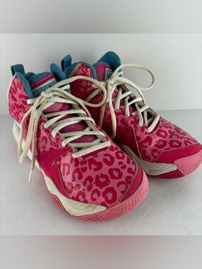 Moolah Kicks Press Break Sneakers Pink Leopard Print